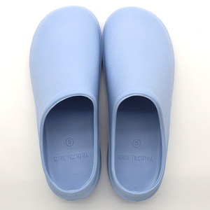 Sabots de <span class=keywords><strong>jardin</strong></span> unisexes pour femmes, prix bas, personnalisés, en EVA, légers, amortissants, antidérapants, chaussures souples pour adultes - Product Image 3