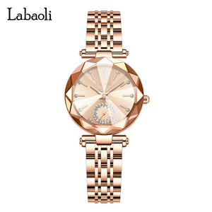 Nuevo Reloj de Pulsera de Acero para Mujer con Esfera Deslumbrante en Estilo de Corte de Diamante - Product Image 1