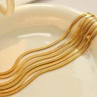 Collier ras du cou en acier inoxydable à motif chevrons, plaqué or 18 carats PVD, chaîne serpent plate, bijoux minimalistes pour femmes