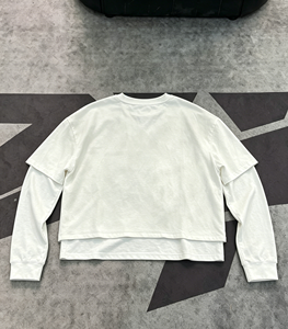 T-Shirt Oversize da Uomo in Cotone 100% con Stampa Ricamata a Motivo Stellato, Maniche Lunghe a Due Strati, Spalle Cadenti, Stile Streetwear - Personalizzabile all'Ingrosso - Product Image 2