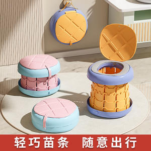 Pot de toilette portable pour enfants en forme de pomme, toilettes de voyage pliables, 2-4 ans, matériau PPPVC, conception multifonctionnelle - Product Image 3