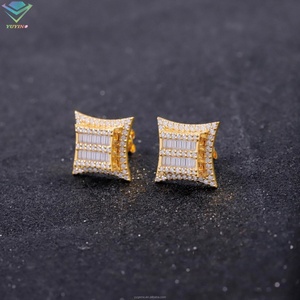 Boucles d'oreilles clous Hip Hop prêtes à être expédiées, brillance D, moissanite VVS, plaqué or, argent sterling 925 - Product Image 3