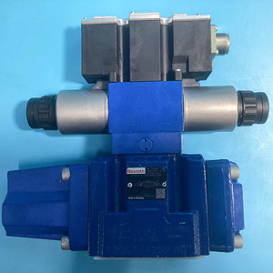 R900751839 4WRZE10W8-50-7X/6EG24N9EK31/F1D3M วาล์วควบคุมทิศทางแบบสัดส่วนพร้อมระบบ OBE NG10 ไฮดรอลิกแบบควบคุมด้วยนักบิน - Product Image 4