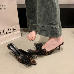 Mules d'été à bout pointu et nœuds, talon moyen, pour femme, élégantes, grandes tailles, sexy, imprimé léopard - Product Image 2