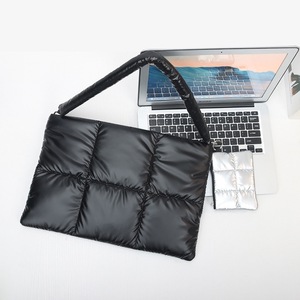 New Arrival Wholesale Puffer <strong>Lap</strong> <strong>Top</strong> Sleeve Tote Bag Unisex Quilted Cross Body Bag Waterproof Puffer Hand Bags with Strap - Product Image 2