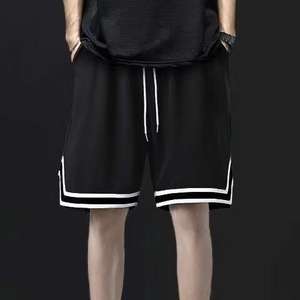 Ensemble de sport décontracté pour homme : Maillot de basketball respirant en soie glacée à séchage rapide et short tendance pour jeunes - Product Image 4
