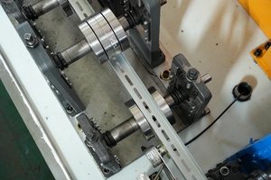 Chất lượng cao mạ kẽm <span class=keywords><strong>C</strong></span> kênh thép cuộn hình thành máy | Kích <span class=keywords><strong>c</strong></span>ỡ tùy chỉnh <span class=keywords><strong>c</strong></span>ó sẵn - Product Image 2