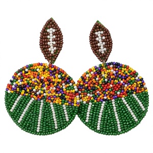 Pendientes de cuentas hechos a mano con diseño floral bañados en plata, estilo New Orleans, para Mardi Gras y Jazz Fest, de moda. - Product Image 6