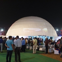 Tente de réception de grande taille pour salon professionnel, dôme de 25 m, 30 m, 50 m, projecteur 360°, imperméable, pour événements commerciaux, fêtes, mariages