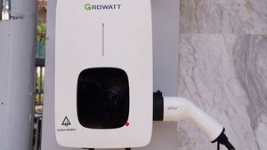 Chargeur de voiture électrique Growatt THOR 03AS-S monophasé 3000W pour recharge de véhicule - Product Image 4