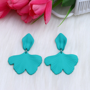 Trendy <b>Red</b> Flower Shape <b>Drop</b> <b>Earrings</b> For Women Acrylic Resin Jewelry Party Style - Product Image 5
