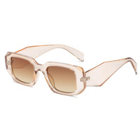 Nouveautés en gros : Lunettes de soleil vintage rectangulaires, petites lunettes carrées pour femmes et hommes avec branches larges, monture en PC