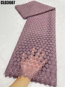 Nigérian Guipure <span class=keywords><strong>dentelle</strong></span> tissu cordon <span class=keywords><strong>dentelle</strong></span> avec pierres broderie tissu Aso Ebi <span class=keywords><strong>robe</strong></span> pour fête blanc tissu mariage - Product Image 2