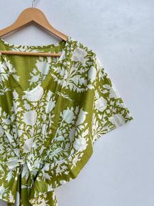 Vestido Kaftan Indio Hecho a Mano 100% Algodón Orgánico con Cuello en V, Estampado Floral, Largo hasta la Rodilla, Túnica India, Ropa de Fiesta de Verano, Vestido Largo para Mujer - Product Image 4