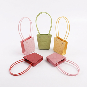 Sacs en papier kraft colorés imperméables style macaron à pois YZ, sacs pour arrangements floraux, sacs texturés pour cours de fleuristerie - Product Image 2
