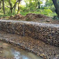 Cage en gabion galvanisé à chaud en treillis métallique tissé pour la protection des pentes de rivières et les projets de lutte contre les inondations