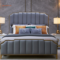 Lit Double en Cuir de Luxe en Bois avec Acier Inoxydable Doré – Offre Spéciale pour Maison, Hôtel, Appartement, Chambre à Coucher