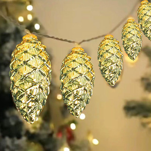 Juncheng <span class=keywords><strong>LED</strong></span> ánh sáng chuỗi cờ Cây thông giáng sinh nón treo trang trí vòng hoa cho lễ hội Giáng sinh trang trí - Product Image 3