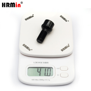 HRMin alta calidad Gr5 <span class=keywords><strong>tornillo</strong></span> de titanio M14 * 1,5*28mm asiento de Bola negra <span class=keywords><strong>antirrobo</strong></span> perno de rueda de coche perno de titanio para mercedes-benz - Product Image 6