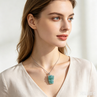 Pendentif Chat Porte-Bonheur en Jade Naturel, Charme Collier Chat Porte-Bonheur en Jadeite Birmane de Grade A pour Cadeau de Bijoux et Vente en Gros