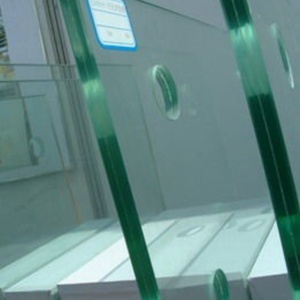 Vidrio Sólido Transparente de Forma Cuadrada, Vidrio Laminado Brillante para Muros Cortina y Uso en Invernaderos Industriales - Product Image 3
