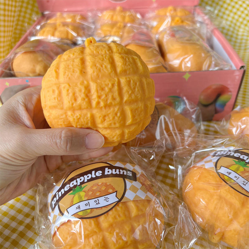 ขนมปังสับปะรดทอง 1 ชิ้น - opp