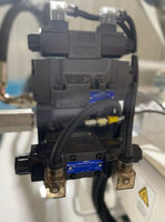 Máquina de Moldeo por Soplado Automática de Alta Velocidad para HDPE/PP/PS con Tecnología de Accionamiento por Motor para Botellas de Uso Médico y de Pesticidas, Certificación CE