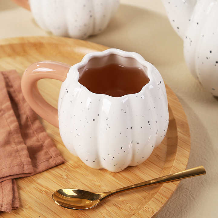 Reactive Personalized Restaurant Home Speckled Glaze Porcelain Mug Pumpkin Shape Tea Pot Set with Cups for Tea
