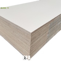 Plaque de contreplaqué durable 4x8 de marque Qiangyi, sans formaldéhyde, à âme en eucalyptus, étanche pour armoires de cuisine