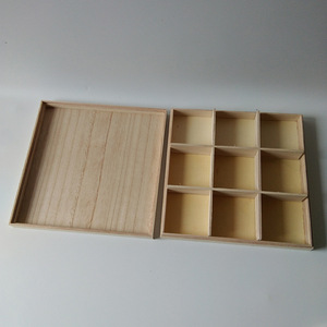 Caja rectangular de madera con 9 compartimentos, caja de almacenamiento de madera contrachapada hecha a mano para exhibir sushi, sashimi y frutas. - Product Image 1