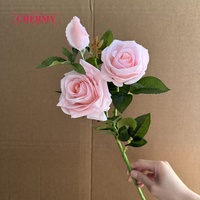 DC329 Vente en gros de roses artificielles multi-têtes en terre cuite, toucher réaliste, aspect humide, pour arrangements floraux de mariage d'automne