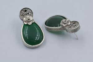 สินค้าใหม่ปี 2024 ต่างหูเงินแฮนด์เมดรุ่นล่าสุดดูเหมือนต่างหูสตั๊ดสําหรับเด็กหญิงและสตรี - Product Image 3