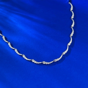 Collar de Plata S925 con Diseño de Ondas de Agua y Sonrisa, un Collar Diario Sofisticado y Elegante para Mujer - Product Image 2