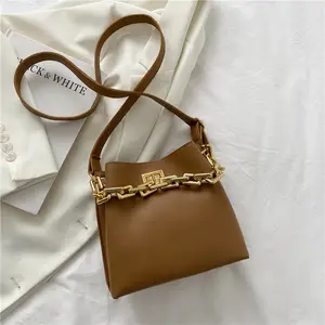 New 2023 Retro Trend Women's Bag Personalized Fashion Pu Chain Solid Color Bucket Bag Versatile High-grade Texture Shoulder Bag