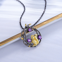C7874 Abiding Forest Spirit, Conjunto de Joyas de Plata 925 Bañada en Oro con Amatista y Diseño de Ardilla, con Motivo de Núcleo Forestal Natural