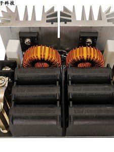 Machine de chauffage par induction haute fréquence 1000W de marque originale, four de trempage haute fréquence, four de moyenne fréquence, tapotage - Product Image 4