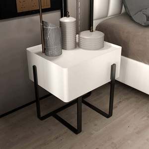 Nouvelle table de <span class=keywords><strong>chevet</strong></span> design nordique créatif, lumière de <span class=keywords><strong>chevet</strong></span> de luxe pour hôtel, table de <span class=keywords><strong>chevet</strong></span> avec tiroir et pieds en métal - Product Image 3