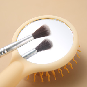 Bán Buôn Thời Trang Massager Lược Tay Mini Trẻ Em Tóc Bàn Chải Với Gương Vòng Bé Tóc Bàn Chải Cho Cô Gái - Product Image 6