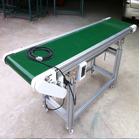 Convoyeur à escalier - Convoyeur à bande transporteuse robuste pour le levage de marchandises avec vitesse réglable et antistatique pour entrepôt/usine