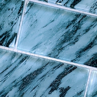Mosaïque de verre effet marbre bleu, couleurs mélangées, décoration moderne pour piscine et spa