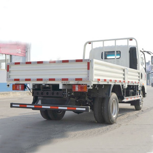 Camion à <span class=keywords><strong>benne</strong></span> basculante léger SINOTRUCK d'<span class=keywords><strong>occasion</strong></span> 4x2 5 tonnes - Product Image 6