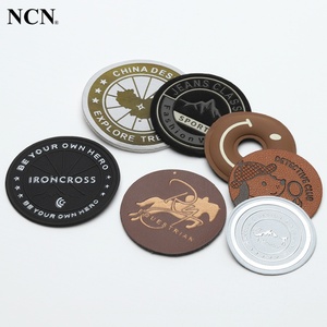 Tùy chỉnh thiết kế <span class=keywords><strong>2025</strong></span> jeans da mới các bản vá lỗi chất lượng tốt giá thấp Debossed may trong <span class=keywords><strong>PU</strong></span> da khắc nhãn - Product Image 5