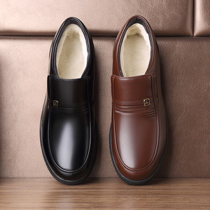 Mocassins en cuir pour hommes, à enfiler, doublés en polaire, chauds pour l'hiver, antidérapants, chaussures décontractées pour affaires, taille adulte 40-46 - Product Image 4