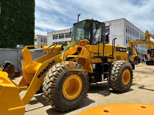 Cargadora de Ruedas Usada Kumatsu WA380, Eficiente en Consumo de Combustible y Potente, para Minería, Canteras y Movimiento de Tierras Pesadas - Product Image 4