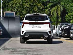 JAC X8 PLUS 1.5T Turbo 184HP 7 places SUV d'occasion 2024, toit ouvrant panoramique, conduite à gauche, intérieur foncé, sièges en cuir, pneus R19 - Product Image 6