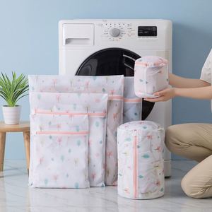 Bolsas de Lavandería Reutilizables y Duraderas a Precio de Mayoreo, Juego de 6 Bolsas Plegables para Lavar Ropa Interior con Cierre - Product Image 1