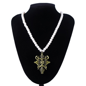 Collier de perles diabolique pour cosplay de la Lady Vampire Dimitrescu, bijoux d'Halloween de la série Game - Product Image 3