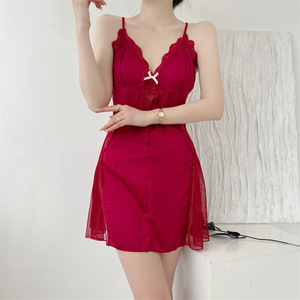 Pijama de mujer sexy de dos piezas de alta calidad con mangas largas, cuello en V, de seda helada roja, sin espalda, con almohadillas en el pecho, para uso diurno/nocturno - Product Image 5