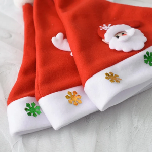 <span class=keywords><strong>Gorro</strong></span> Navideño LED Rojo Brillante para Adultos, <span class=keywords><strong>Gorro</strong></span> <span class=keywords><strong>de</strong></span> Papá Noel para Fiestas Navideñas Infantiles con Incrustaciones <span class=keywords><strong>de</strong></span> Papá Noel, Reno y Muñeco <span class=keywords><strong>de</strong></span> Nieve - Product Image 4