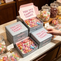 Vente en gros logo personnalisé petite boîte-cadeau pour dessert sucré couleur bonbon papier matériel pour snack sushi emballage emballage alimentaire